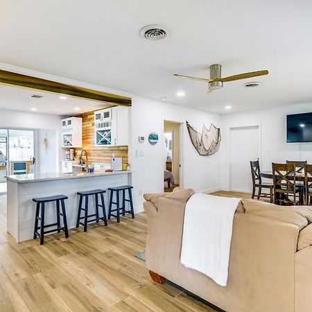 Pet-Friendly Cocoa Beach Home Walk To Beach! Exteriör bild