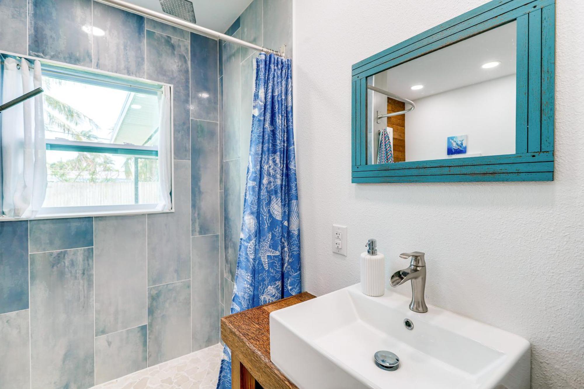 Pet-Friendly Cocoa Beach Home Walk To Beach! Exteriör bild