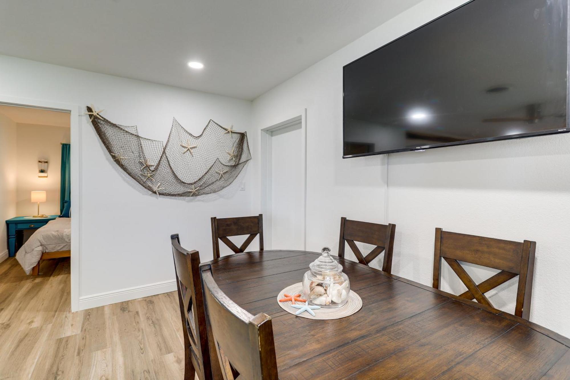 Pet-Friendly Cocoa Beach Home Walk To Beach! Exteriör bild