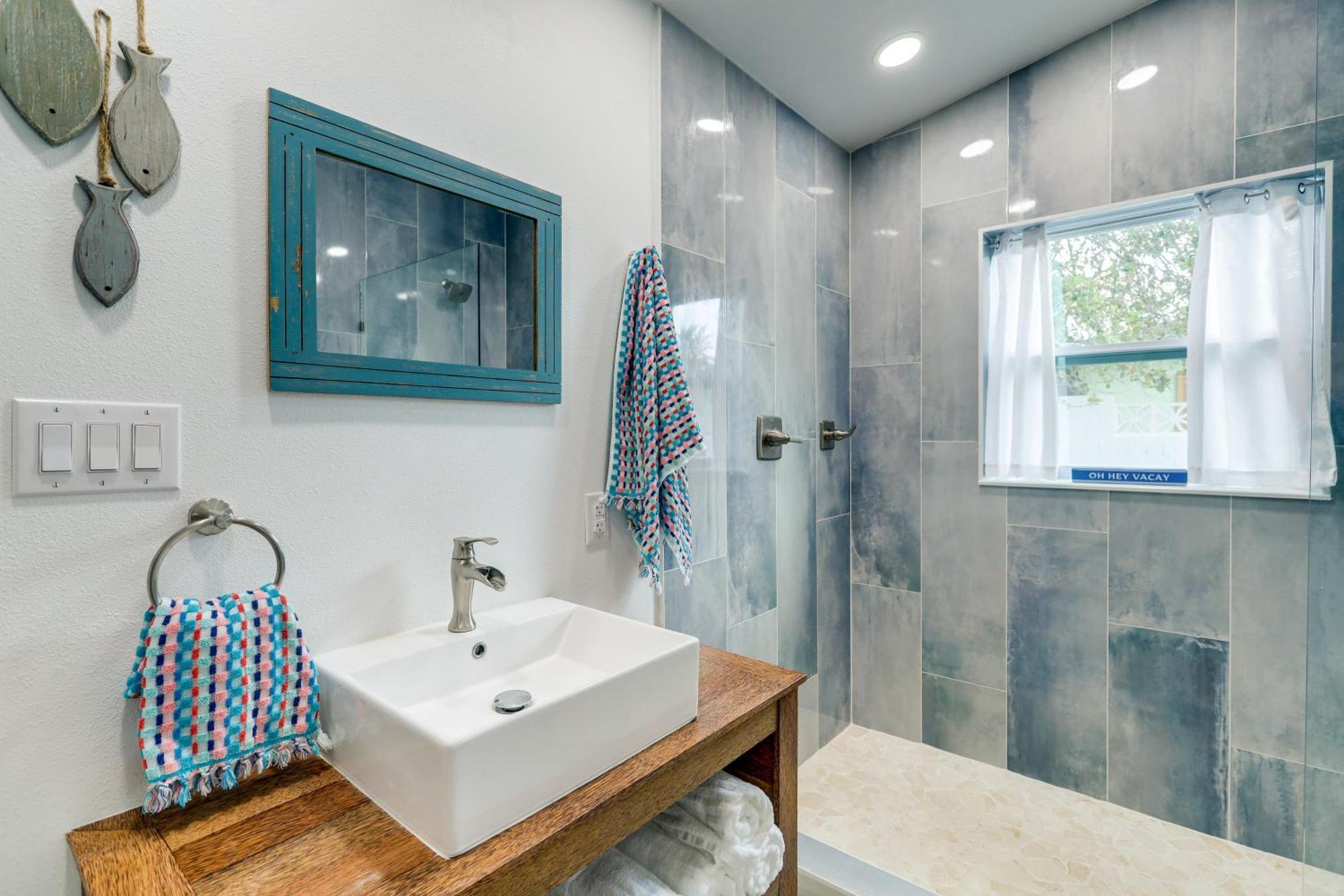 Pet-Friendly Cocoa Beach Home Walk To Beach! Exteriör bild